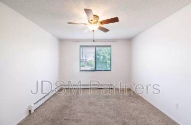 Main picture of 2455 Bryant St