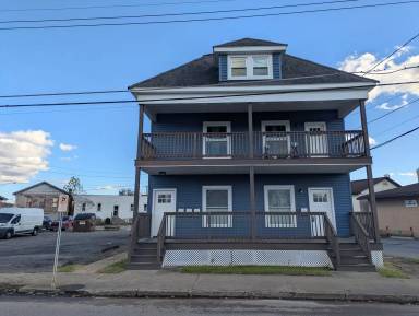 Main picture of 205 W Steers St