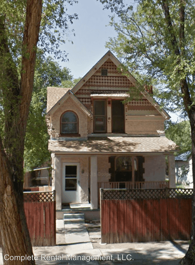 Main picture of 723 E 2nd St