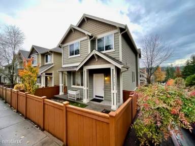 Main picture of Tiburon Community