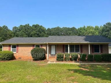 Main picture of 760 Goudlock Rd