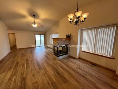 Main picture of 220 S Coho Rd