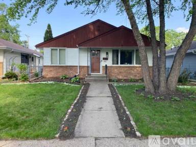 Main picture of 2825 40th Ave S