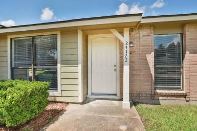 Main picture of 24122 Four Sixes Ln