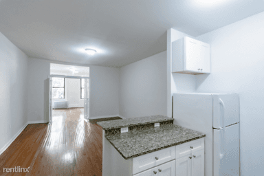 Main picture of 92 Saint Marks Pl