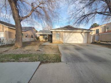 Main picture of 43712 Oleander St