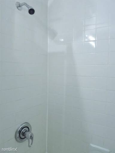 Main picture of 431 East 83rd St