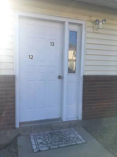 Main picture of 410 W 6th St