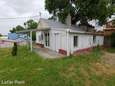 Main picture of 524 SW 21st St