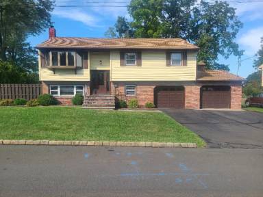 Main picture of 18 Centennial Dr
