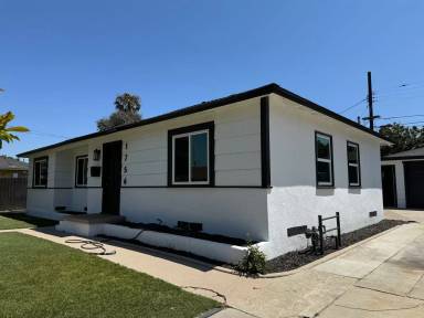 Main picture of 1756 Santa Fe Ave