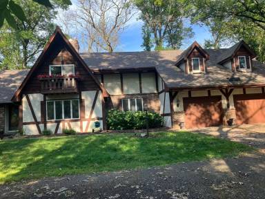 Main picture of 1045 Nordic Ave N