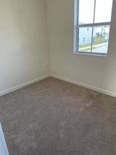 Main picture of 2566 SE 29th St