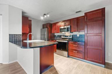 Main picture of 2585 Grassy Point Dr