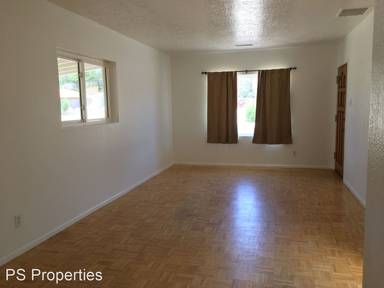 Main picture of 8822 Fairbanks Rd NE