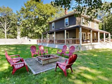 Main picture of 5 Lewis Ave