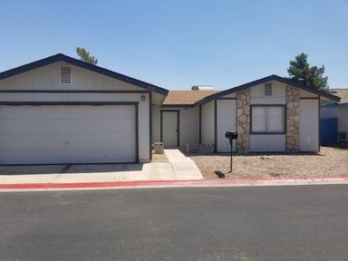 Main picture of 4792 Primavera St