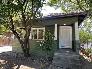 Main picture of 3708 4th Ave