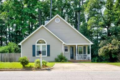 Main picture of 104 Bright Angel Dr