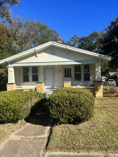 Main picture of 671 Ruth St