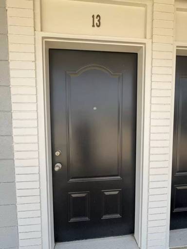 Main picture of 102 S Main St