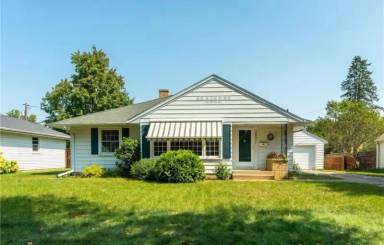 Main picture of 2831 Clark Pl