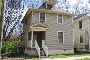 Main picture of 510 3rd Ave