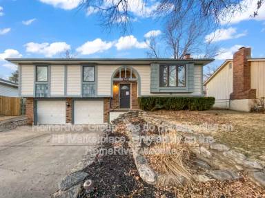 Main picture of 20308 E Millhaven St