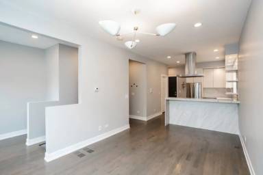 Main picture of 2008 W Armitage Ave