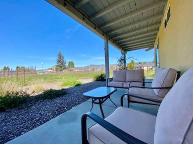 Main picture of 5273 Solano Ave
