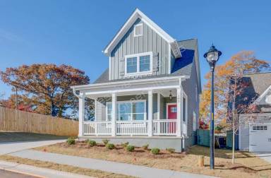 Main picture of 120 Lilia Hill Cir