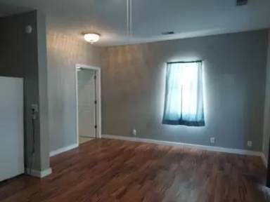 Main picture of 2010 Grant St