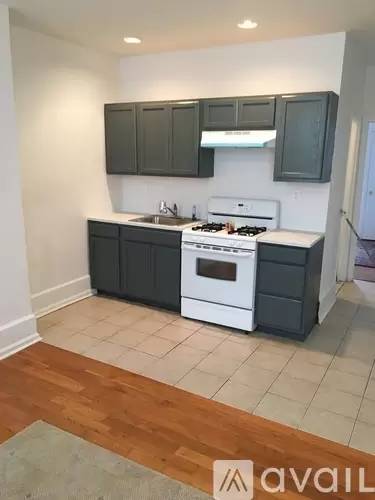 Main picture of 429 W Girard Ave