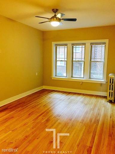 Main picture of 1331 W Touhy Ave