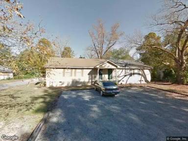 Main picture of 107 16th St W