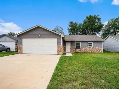Main picture of 416 Whitney Ct