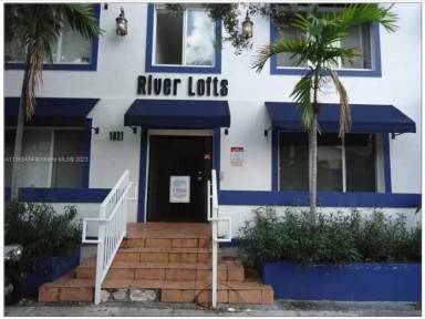 Main picture of 1021 NW 3rd St