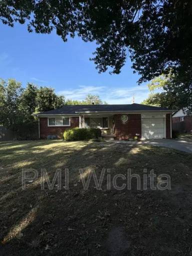 Main picture of 937 S Broadmoor Ave