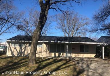 Main picture of 6622 E 47th St