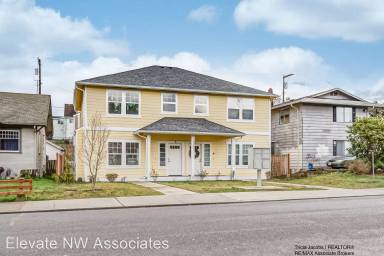 Main picture of 3323 Hoyt Ave