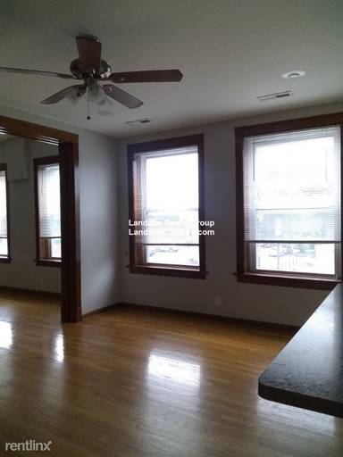 Main picture of 2863 W Fullerton Ave