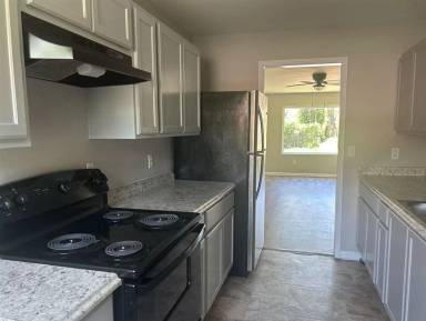 Main picture of 2830 29th Pl W