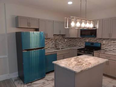 Main picture of 12 N 62nd St