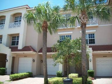 Main picture of 4529 Artesa Way S