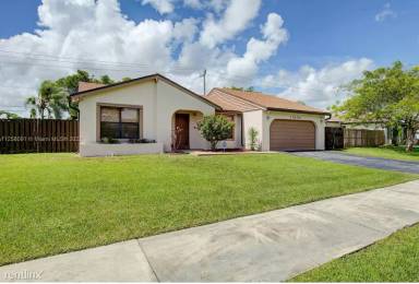 Main picture of 11909 SW 48th Ct