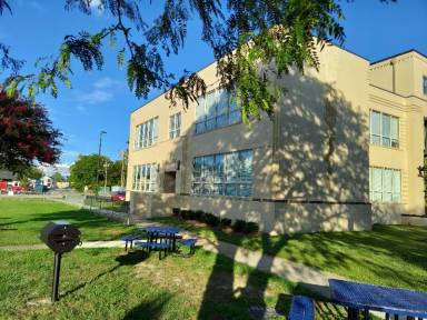 Main picture of 200 Claremont Ave