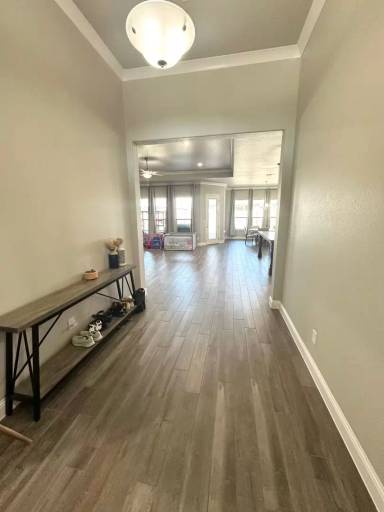 Main picture of 1711 Daybreak Way