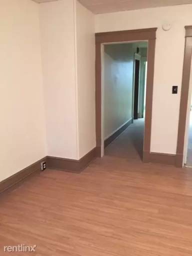 Main picture of 145 W Erie St