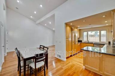 Main picture of 20254 Northglen Sq