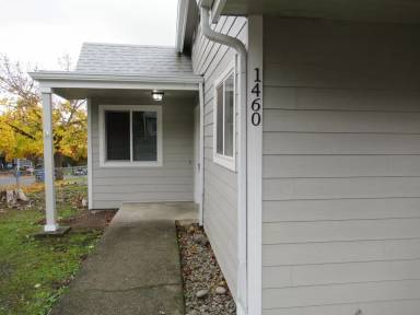 Main picture of 1450 1466 Salishan St